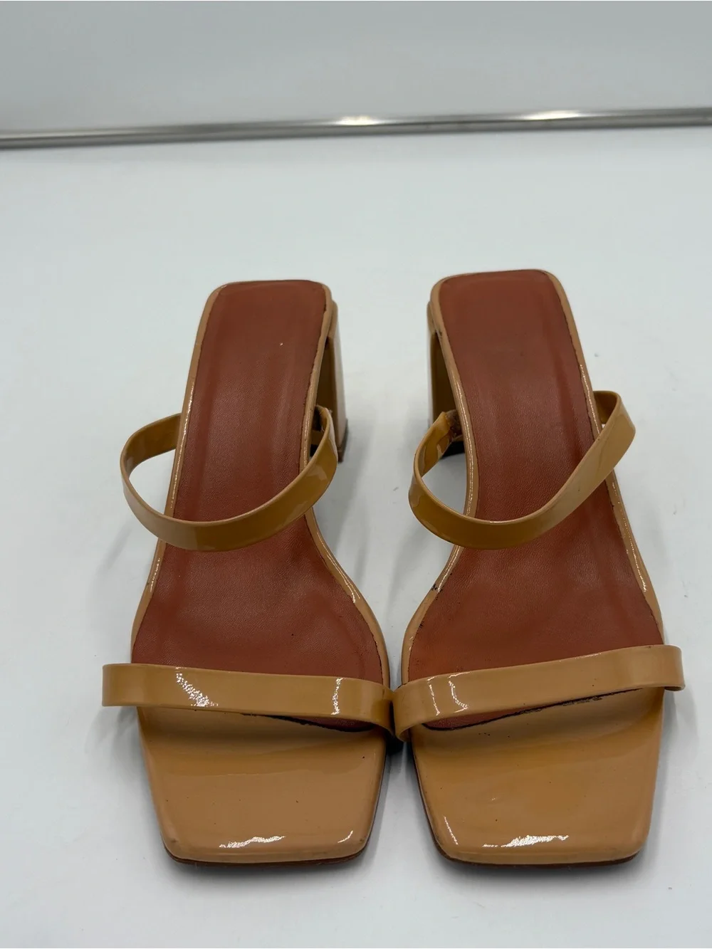 N/A nude faux